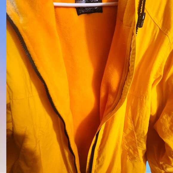 International Antarctic Centre Yellow Hooded Jacket Mens Small By Earth Sea Sky - Picture 5 of 15